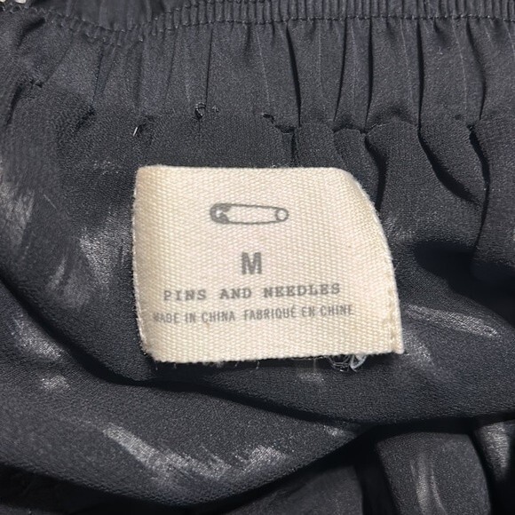 PINS AND NEEDLES Urban Outfitters Size Medium Black White Ikat Pull On Skirt - Picture 5 of 6